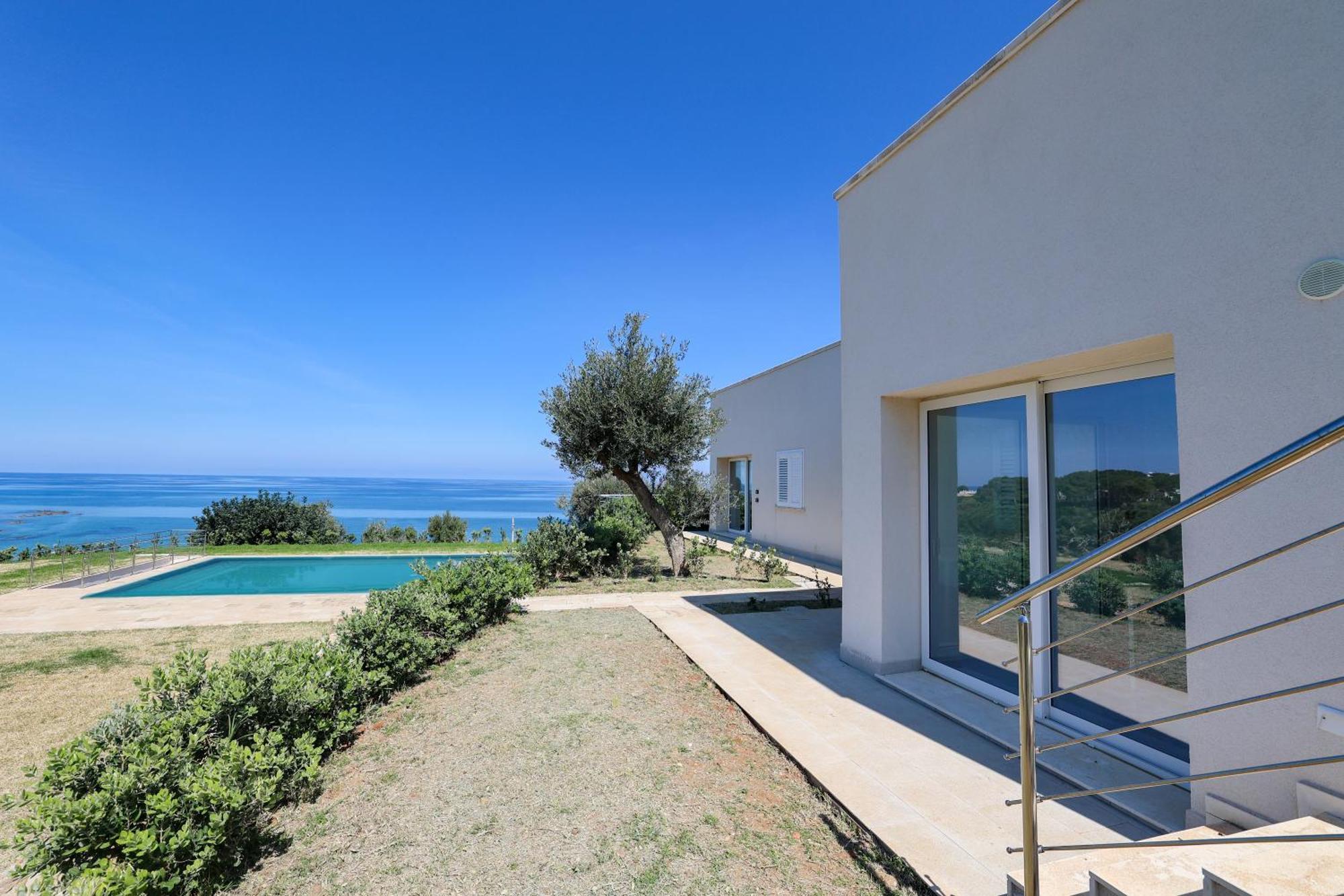 Aura Maris Beach Residence Mazzaforno เชฟาลู ภายนอก รูปภาพ