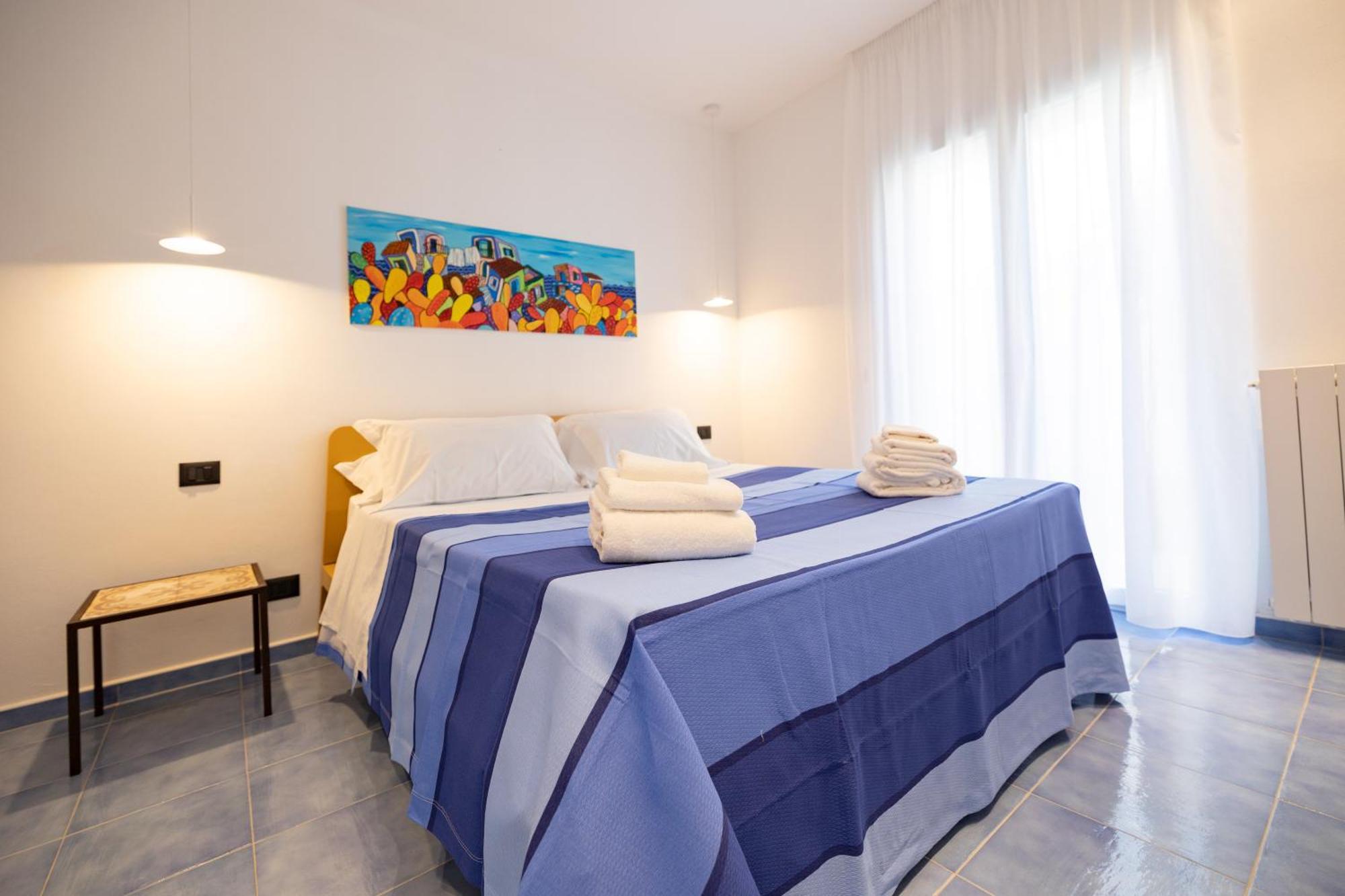 Aura Maris Beach Residence Mazzaforno เชฟาลู ภายนอก รูปภาพ