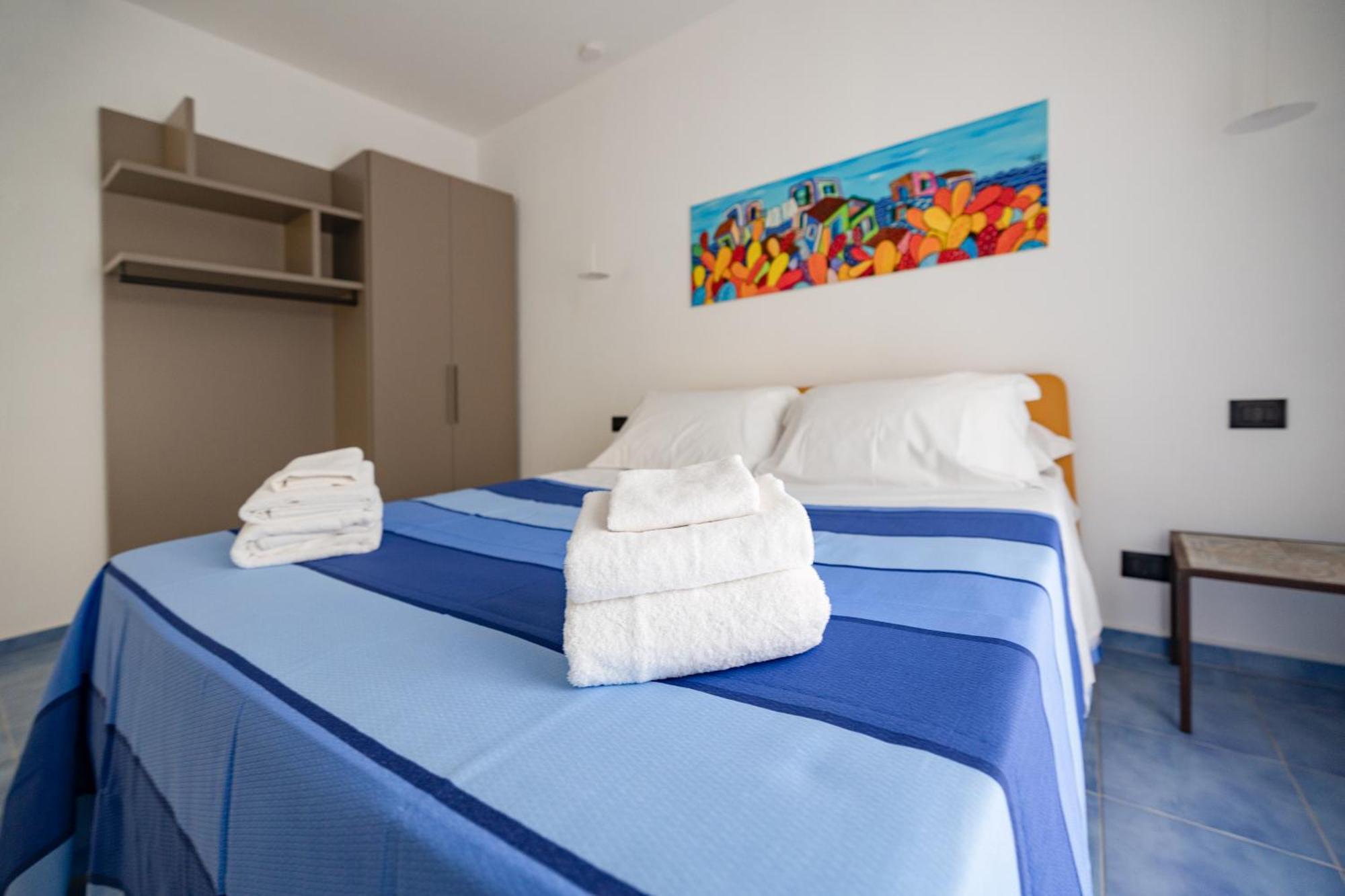 Aura Maris Beach Residence Mazzaforno เชฟาลู ภายนอก รูปภาพ