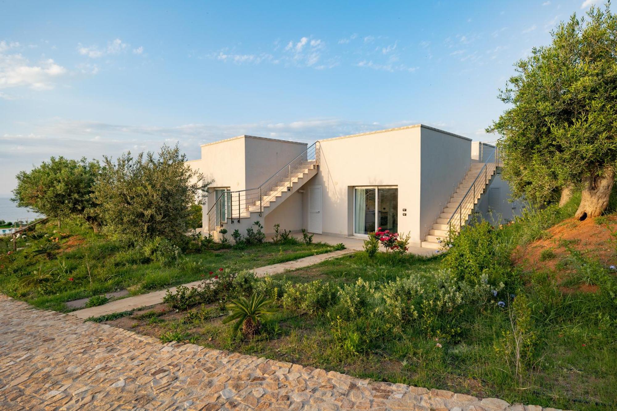 Aura Maris Beach Residence Mazzaforno เชฟาลู ภายนอก รูปภาพ